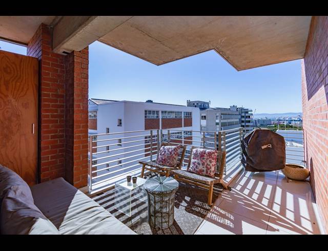 2 BEDROOM APARTMENT FOR SALE IN DE WATERKANT